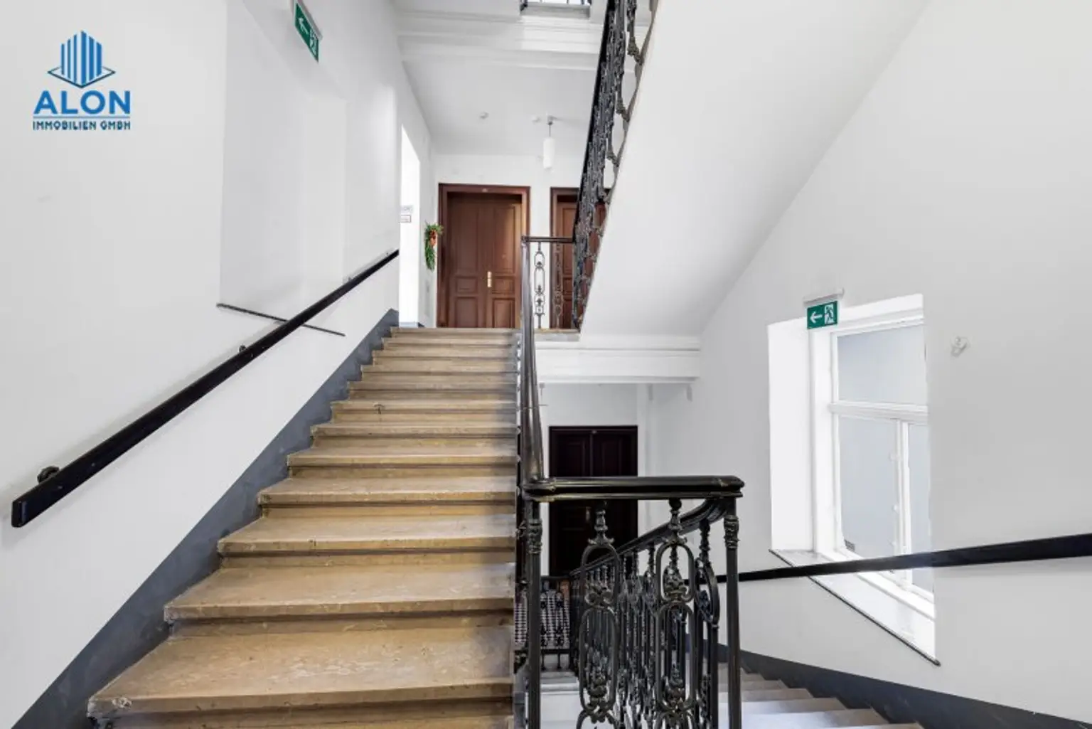 Generalsanierte 5-Zimmer-Altbauwohnung mit Klimaanlage –  Exklusiver Wohntraum im Herzen der Wiener Innenstadt!