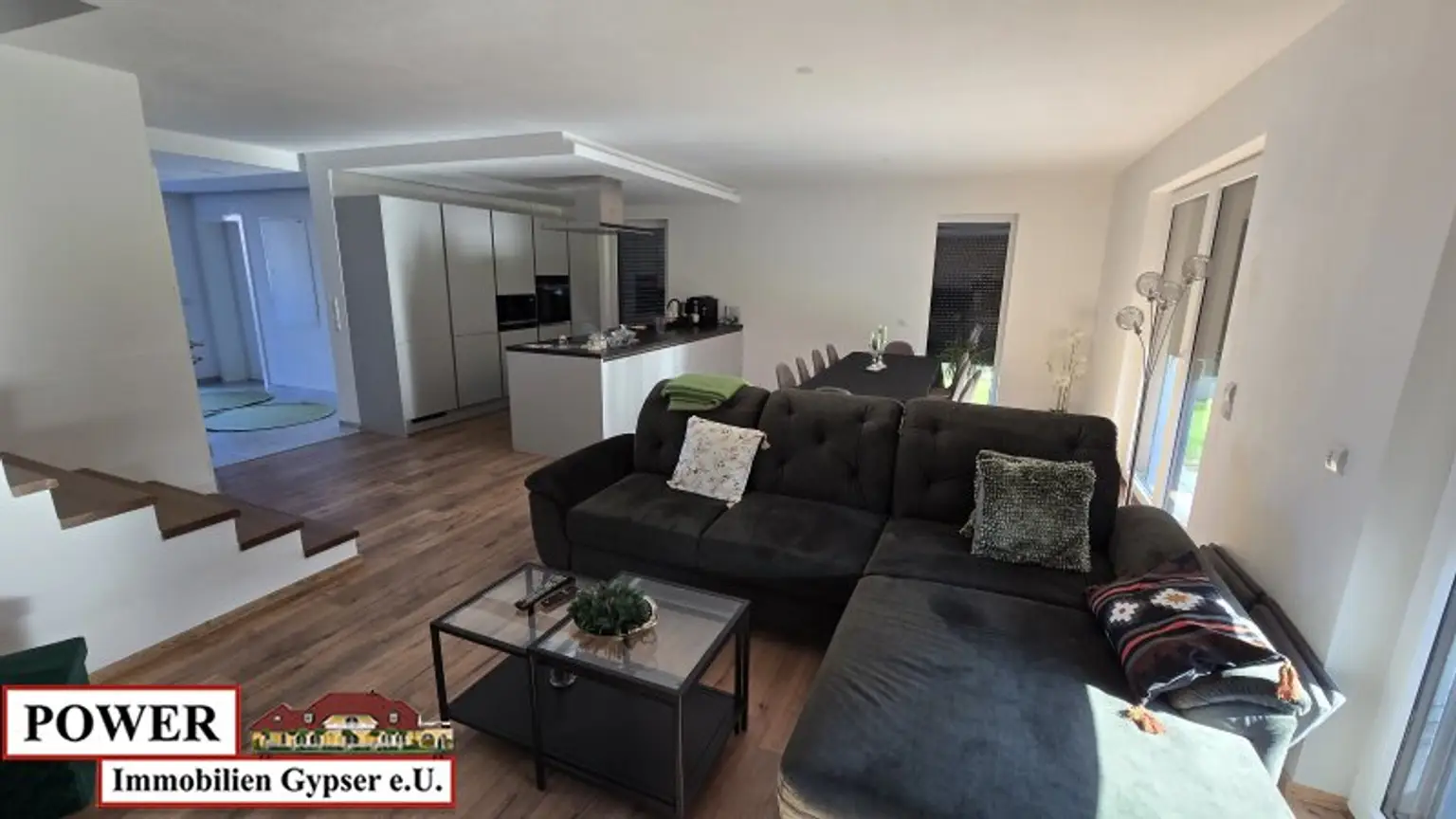 sofort zu beziehen ! Großzügiges, gemütliches Top Ausgestattetes Eckreihenhaus