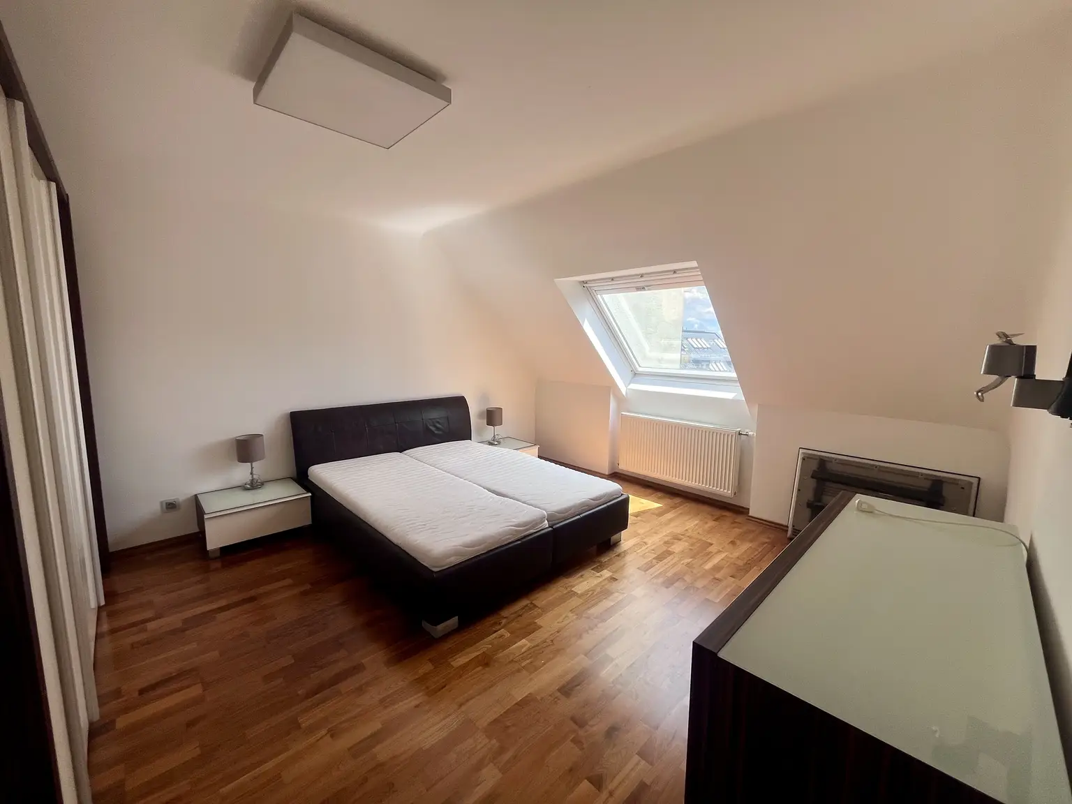 Charmante 3-Zimmer-Dachgeschosswohnung in zentraler Lage des 10. Wiener Gemeindebezirks