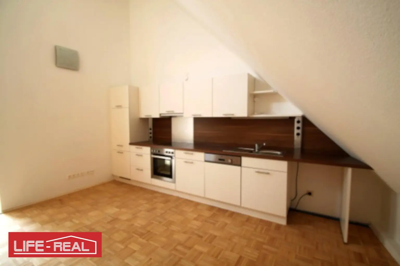 lichtdurchflutete Dachmaisonette im Zentrum von Linz, jetzt mit VIDEOBESICHTIGUNG