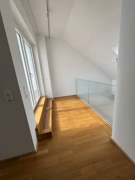 Traumhafte 191 m² Top-Wohnung in Graz mit Terrasse – Ihr neues Zuhause wartet!
