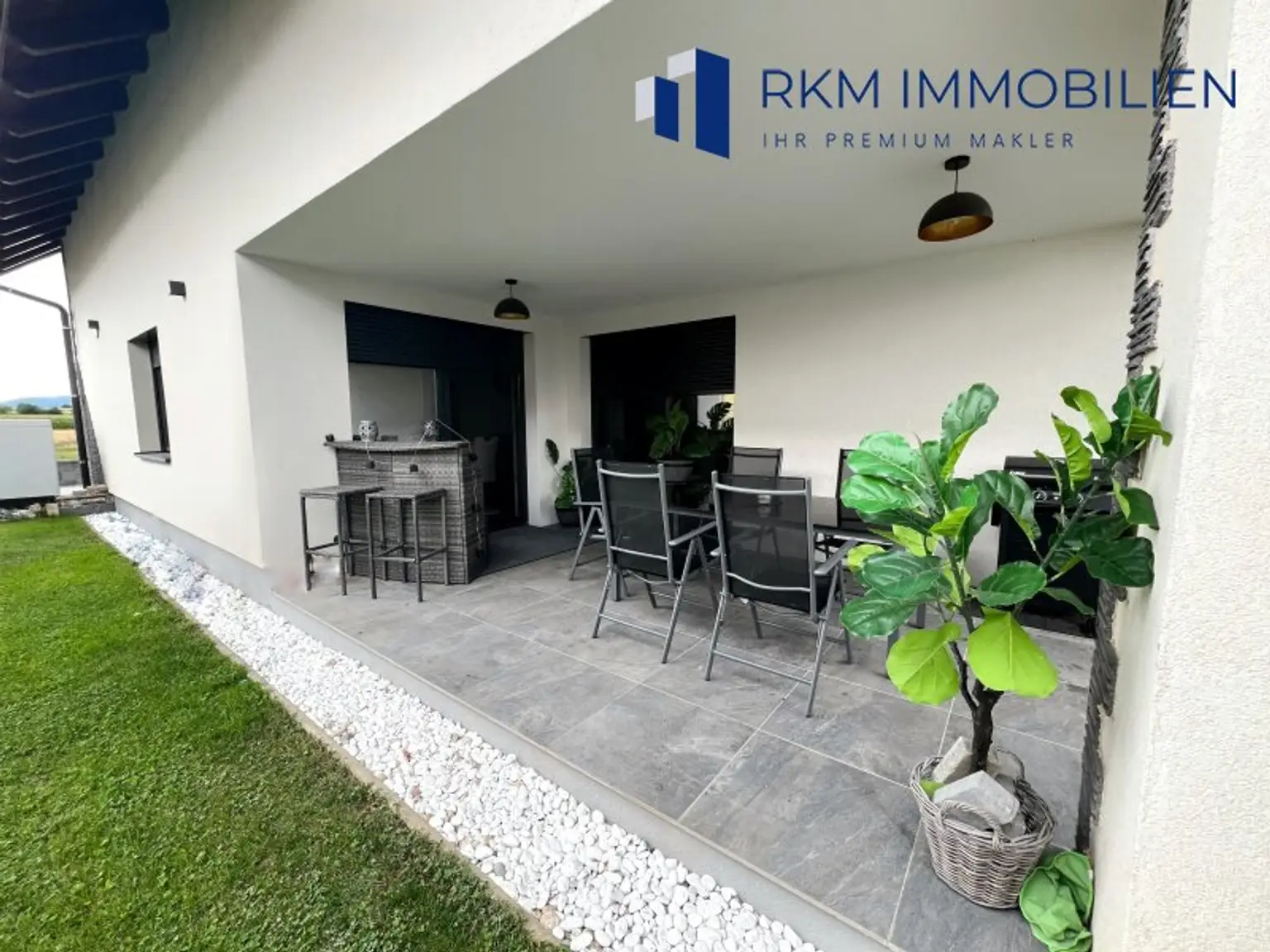 Luxuriöses Einfamilienhaus in Gerasdorf: 6 Zimmer, 207m², Terrasse & Balkone!