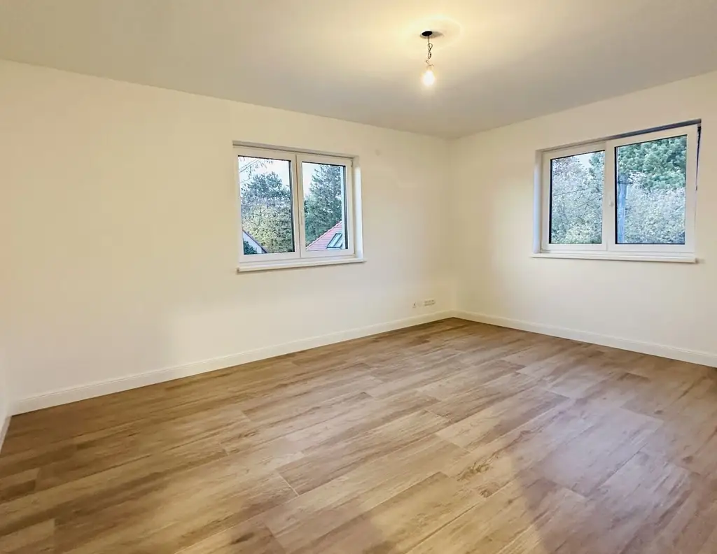 Niedrigenergie Ziegelmassiv-Einfamilienhaus nahe Wien