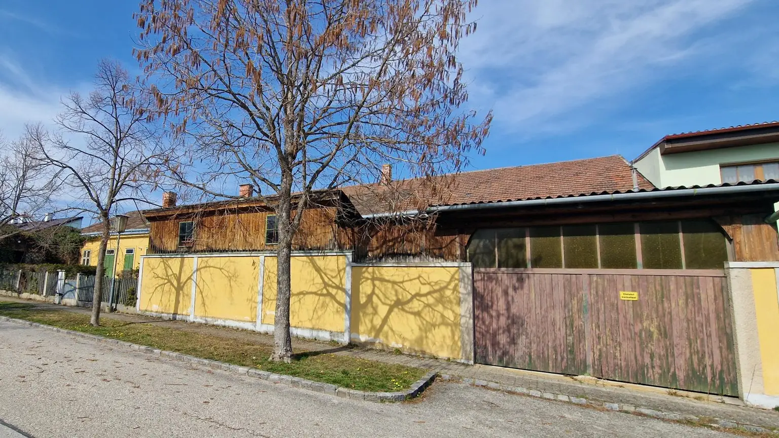 Hausansicht Straßenseite