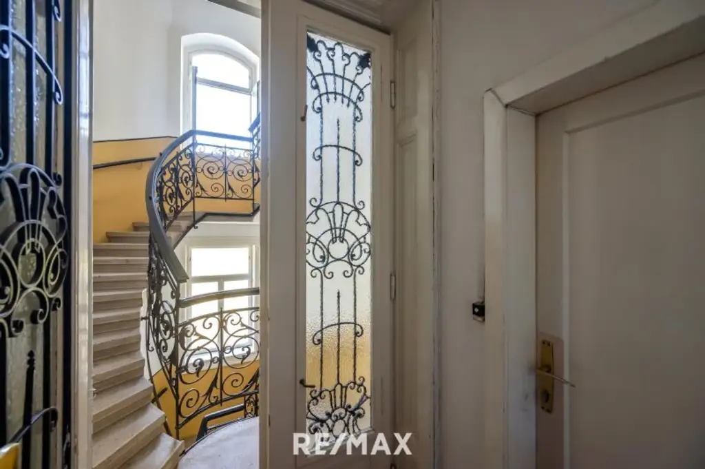 WOHNUNG IN ALTBAU-VILLA | EIGENGARTEN | SANIERUNGSBEDÜRFTIGES JUWEL