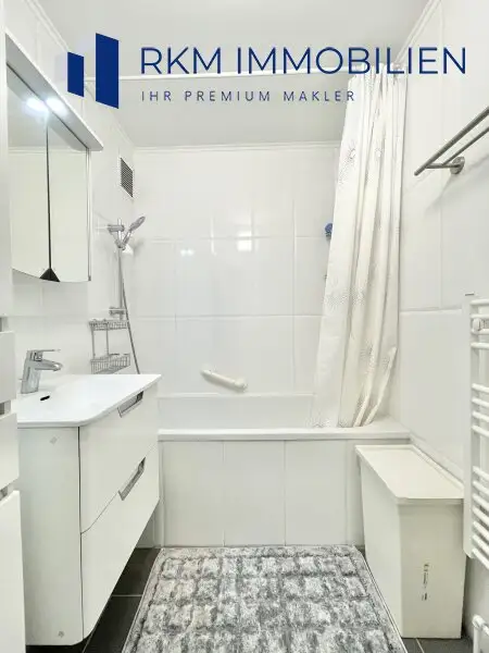Helle 4-Zimmer Wohnung neben U3 Enkplatz