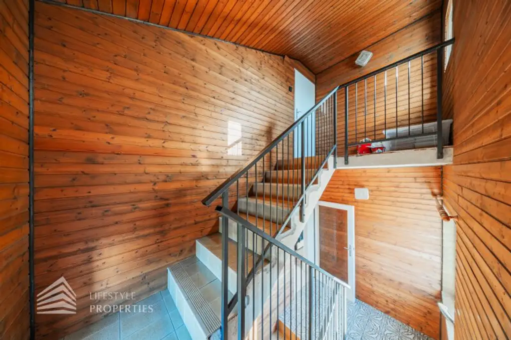 Großzügiges Familienrefugium in absoluter Ruhelage – charmantes Wohnhaus auf 1.000 m² Traumgrundstück in 1220 Wien