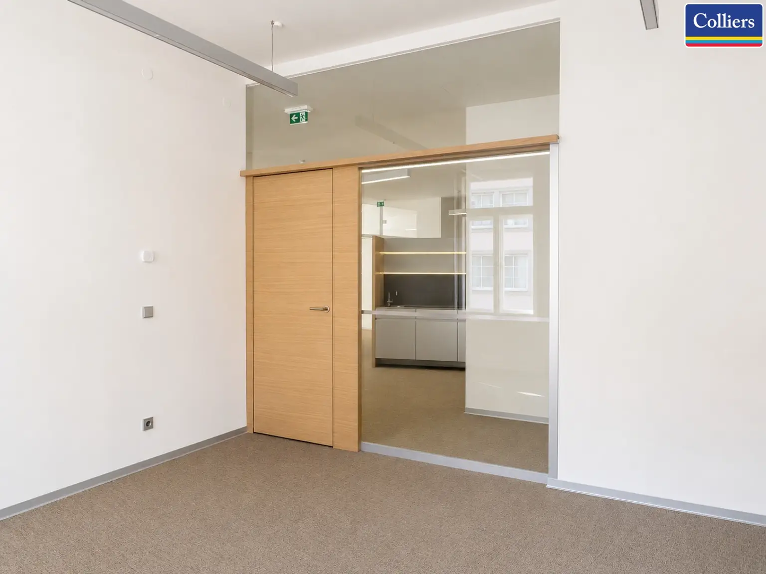 Büro Richtung Gangbe