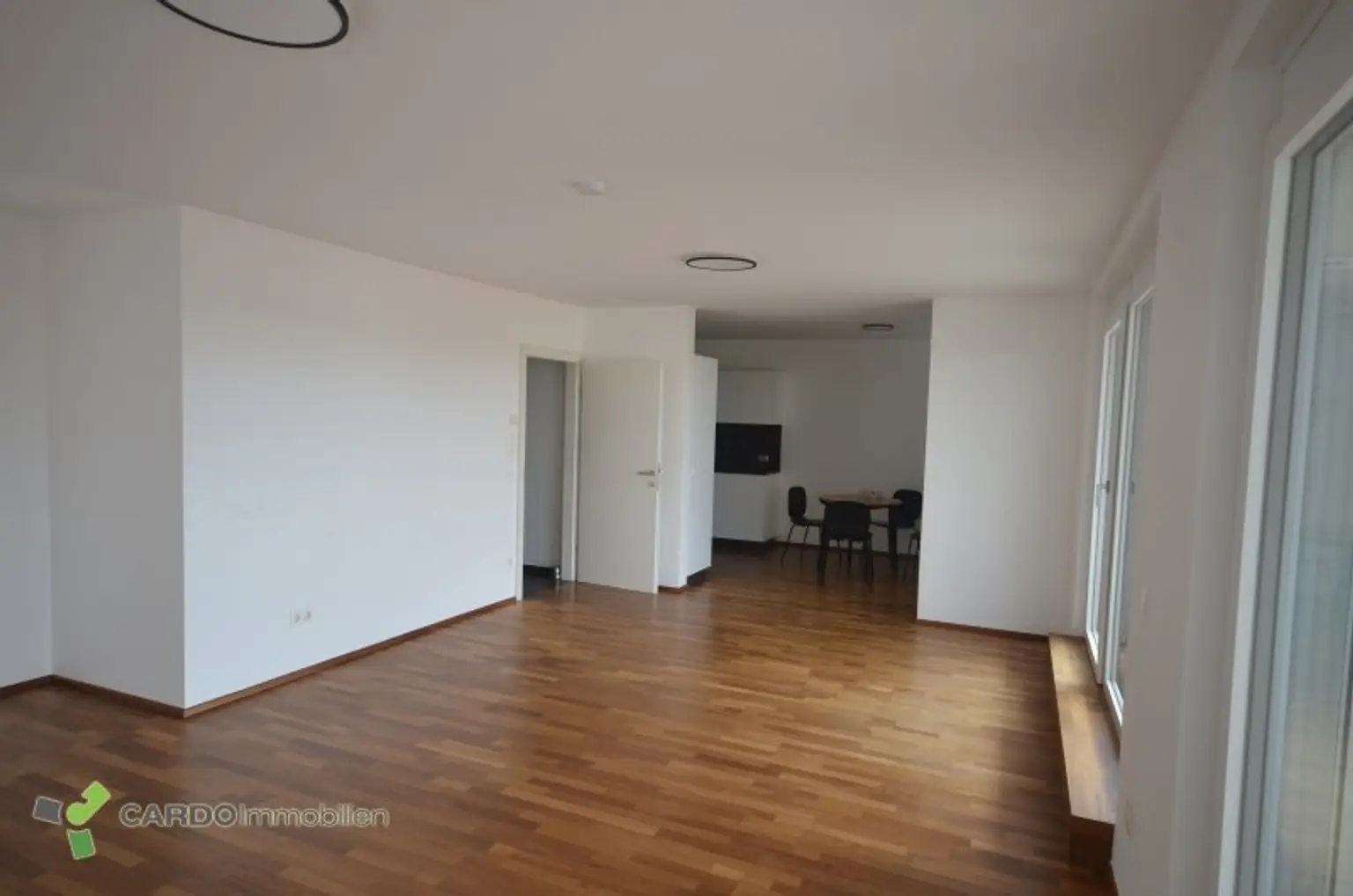 Attraktive Gewerbefläche zu vermieten – ca. 130 m², Nähe UNO City & U-Bahn