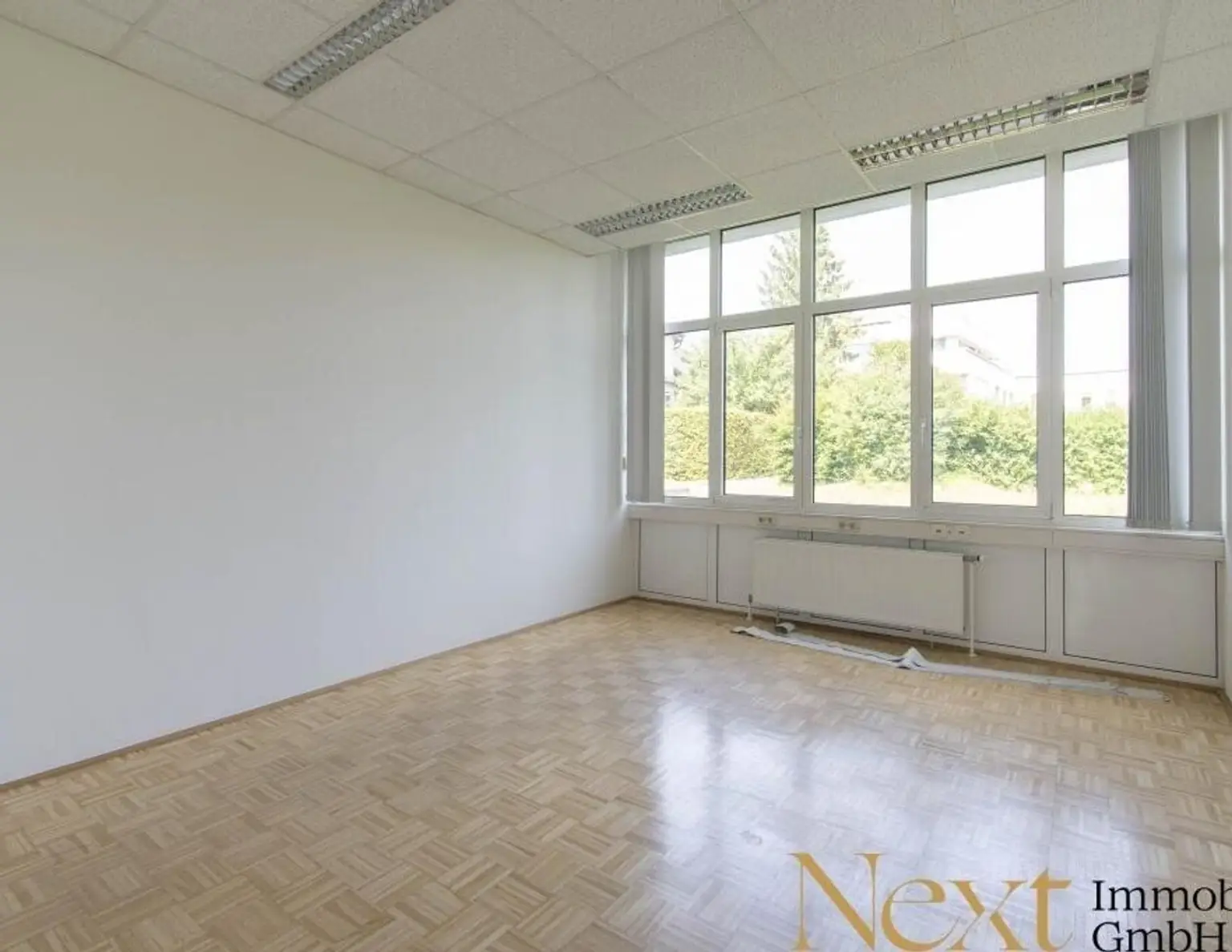 Großzügige 3-geschoßige ca. 1.471,24m² Bürofläche in Trauner Zentrumslage zu vermieten!
