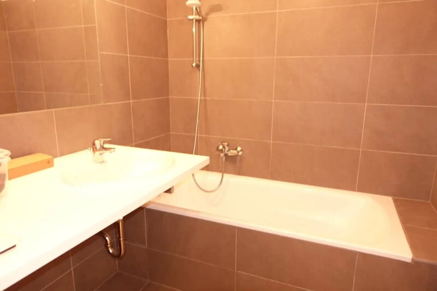 HOFSEITIGE 2 Zimmer BALKON-Neubauwohnung mit IDEALER Aufteilung - Nahe U6 Thaliastraße