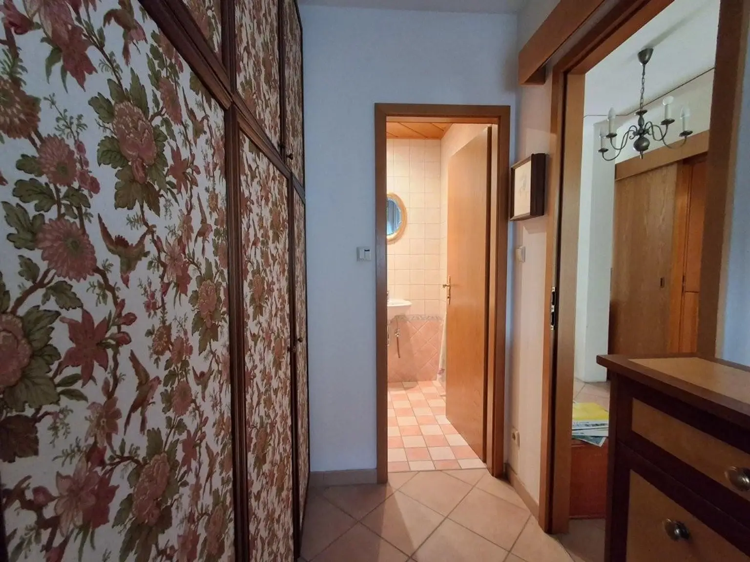 7 Schrankraum EG RH 1230