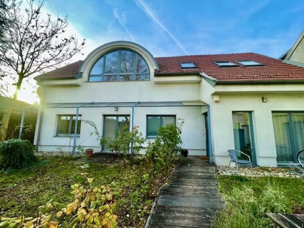 EIGENHEIM mit Garten- ELEGANTE 3-4-Zimmer-Eigentums-Wohnung in Top Lage von STAMMERSDORF!