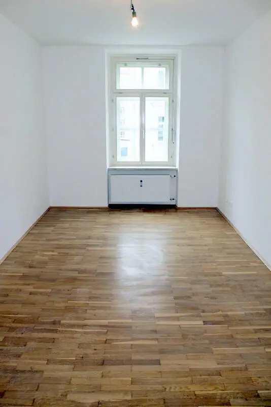 Wohnzimmer (Durchgehzimmer)