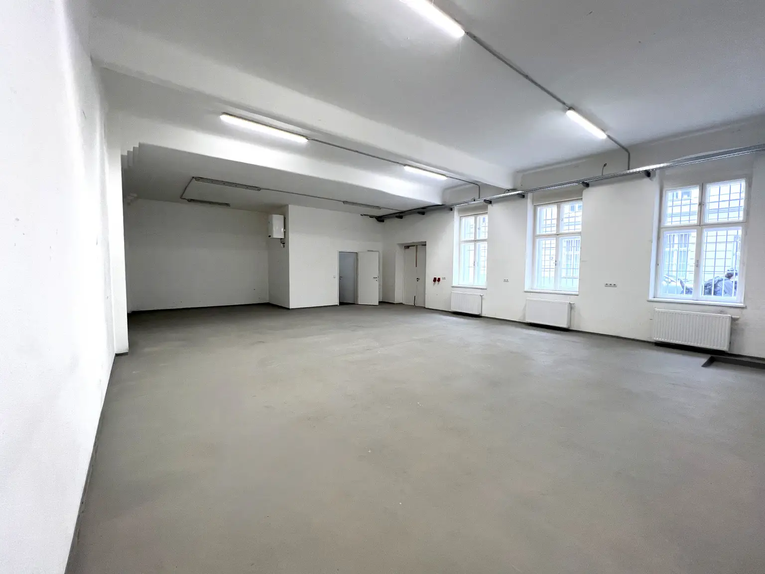 VERMIETET Praterstraße - Fläche im Innenhof