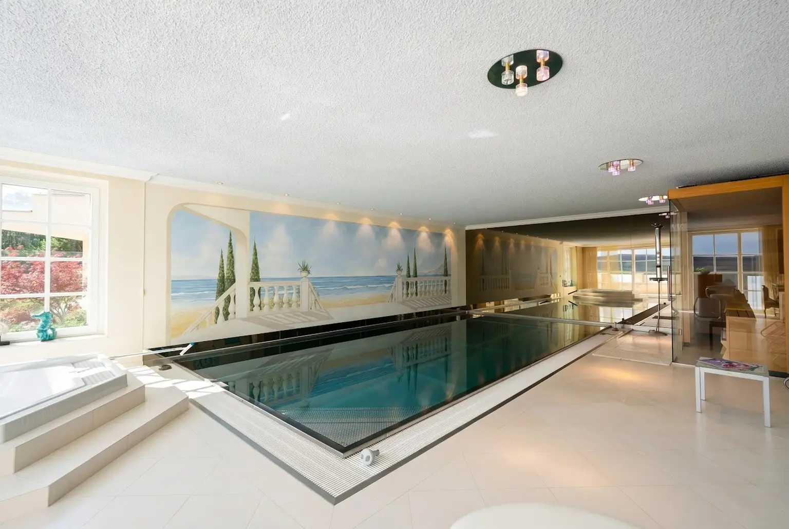 Traumhafte Villa mit Indoor Pool + großem Garten zu verkaufen!