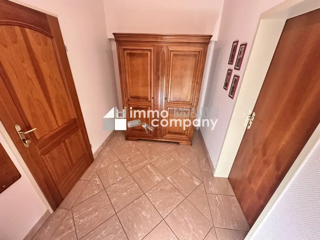 Kompakte Wohnung in Lassee: Modern, zentral, mit Parkplatz - nur 330.00 € Miete Kalt !