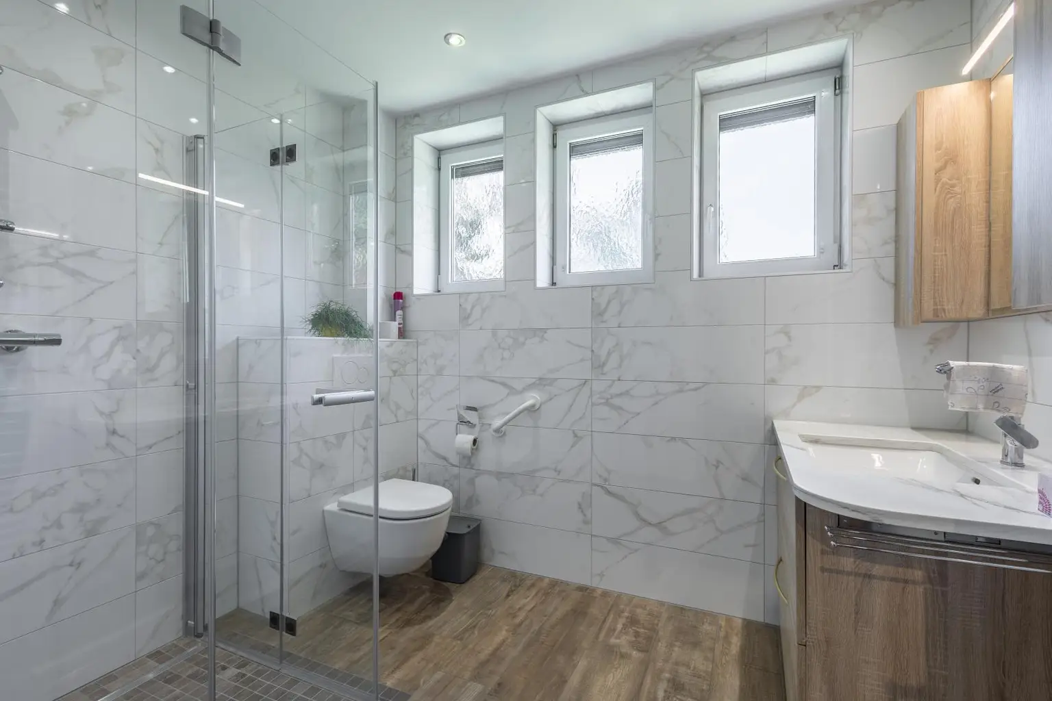 Badezimmer EG