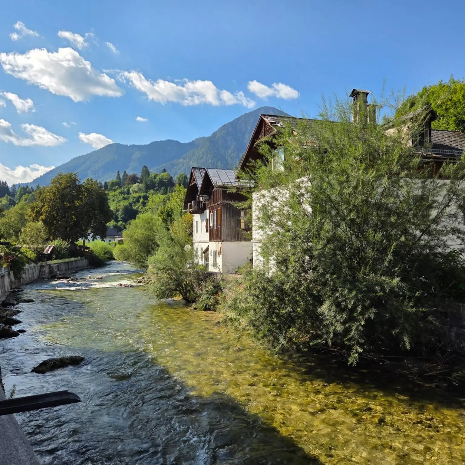 „Wohn und Badehaus Forelle“