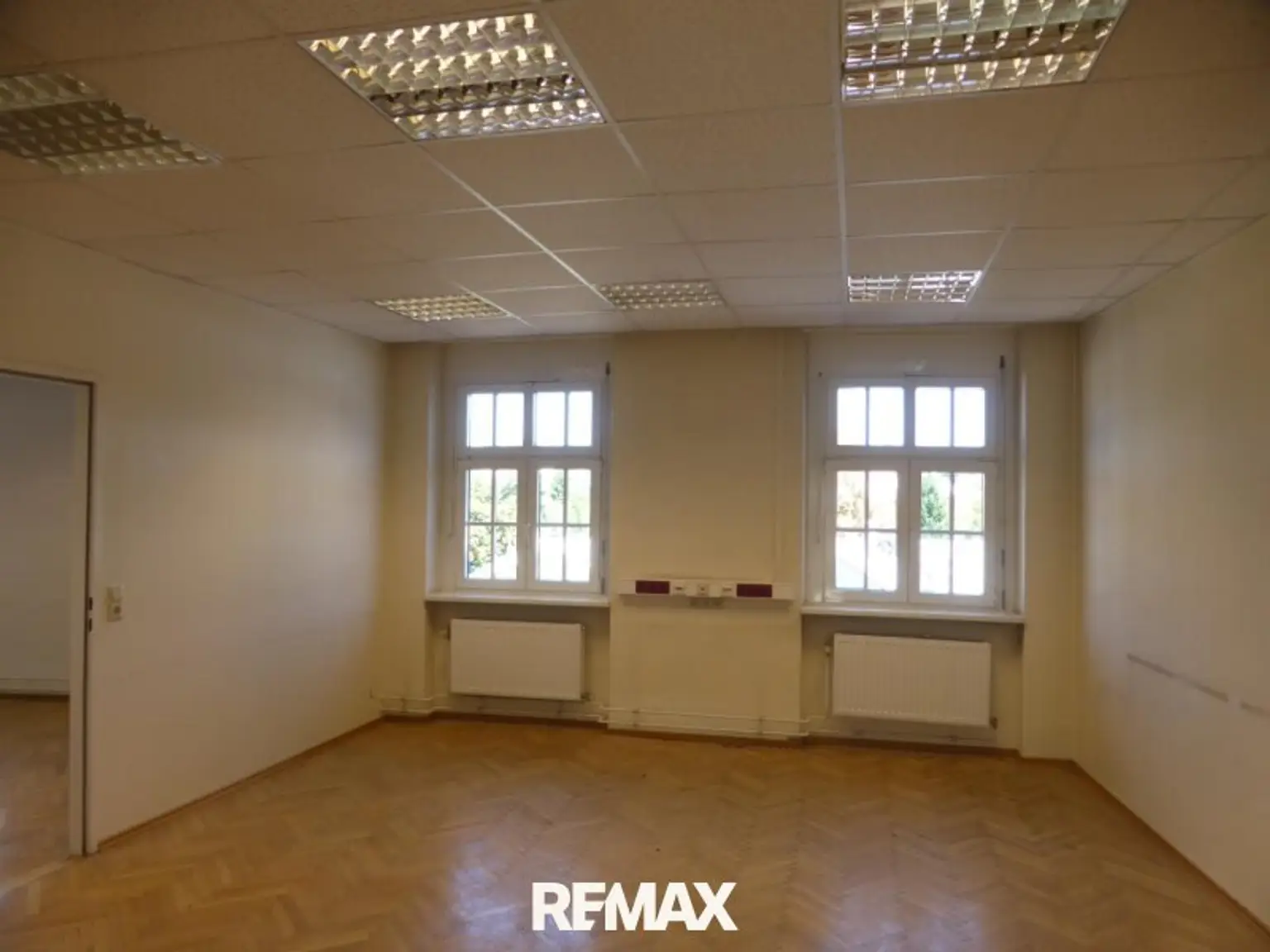Büro 1