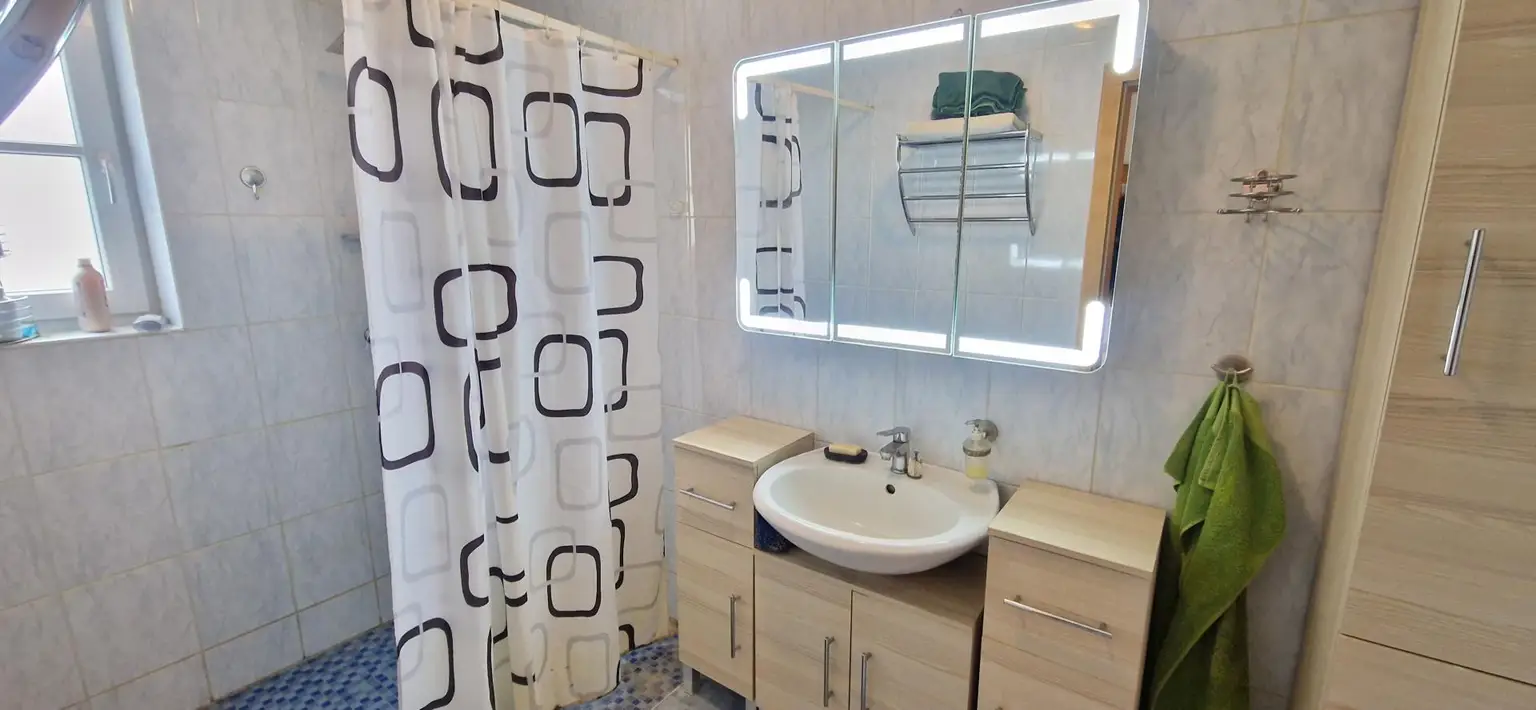 OPEN HOUSE! Nettes Wohnhaus mit viel Platz