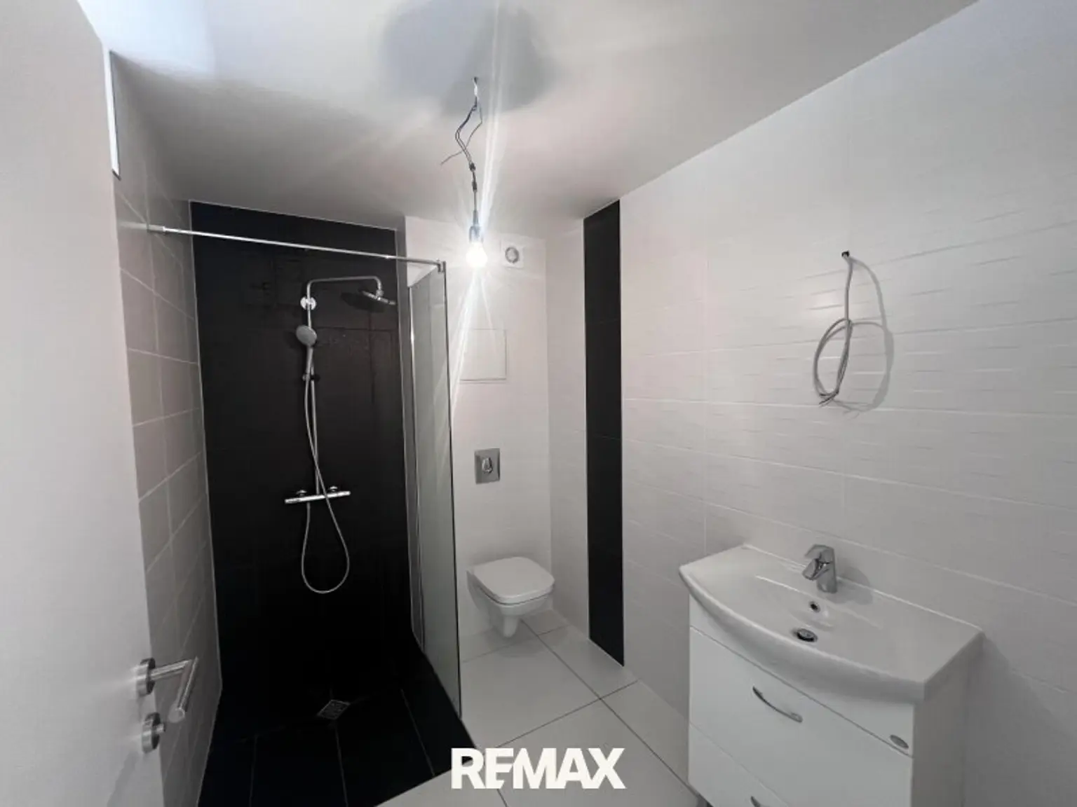 13 Badezimmer 1