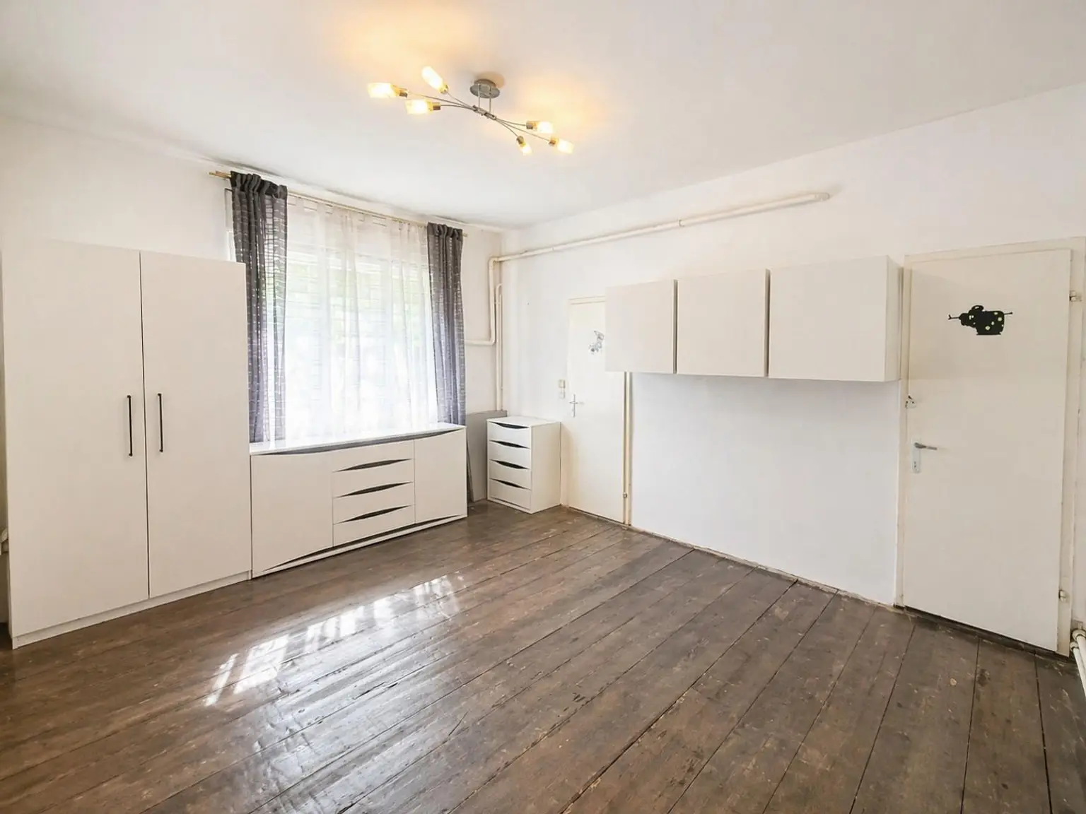 Schlafzimmer 2. Wohngebäude