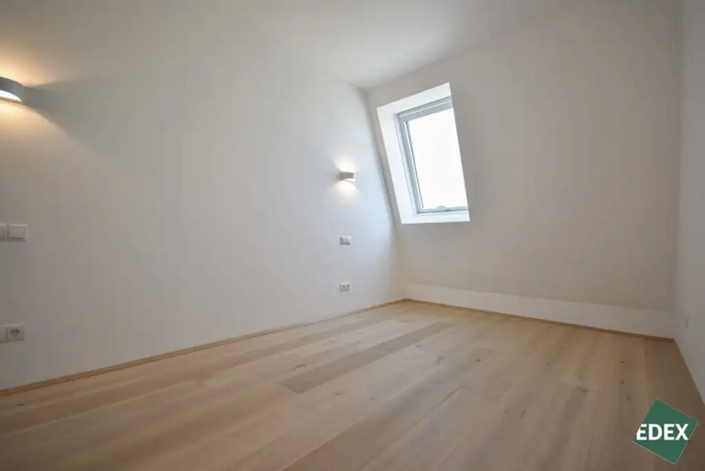 ERSTBEZUG | Traumhafte 2-Zimmer DG-Wohnung mit Loggia & Terrasse in den ruhigen Innenhof