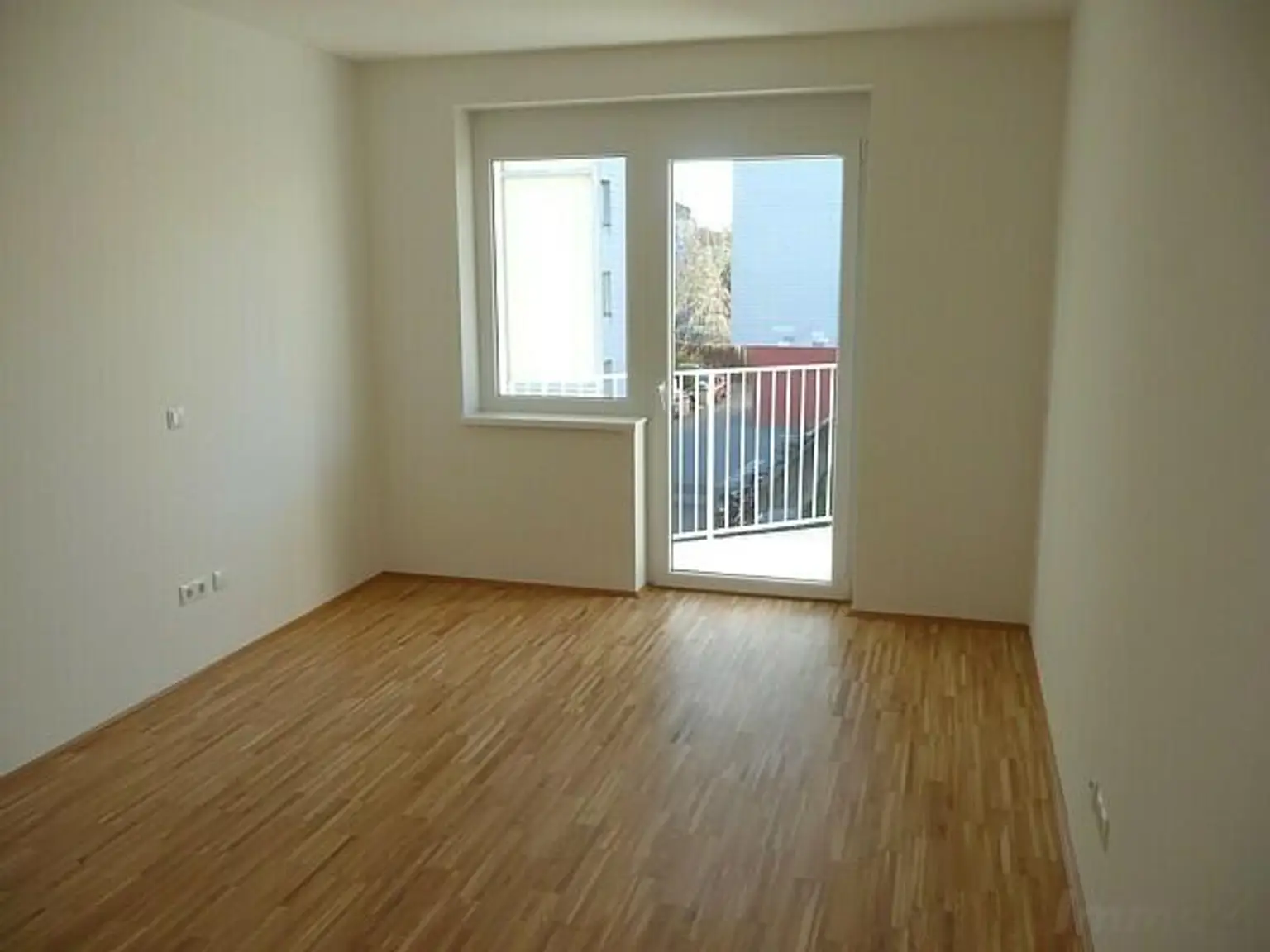 Provisionsfreie 2-Zimmer-Neubauwohnung mit großem Balkon und Tiefgarage in UNI/LKH-Lage !