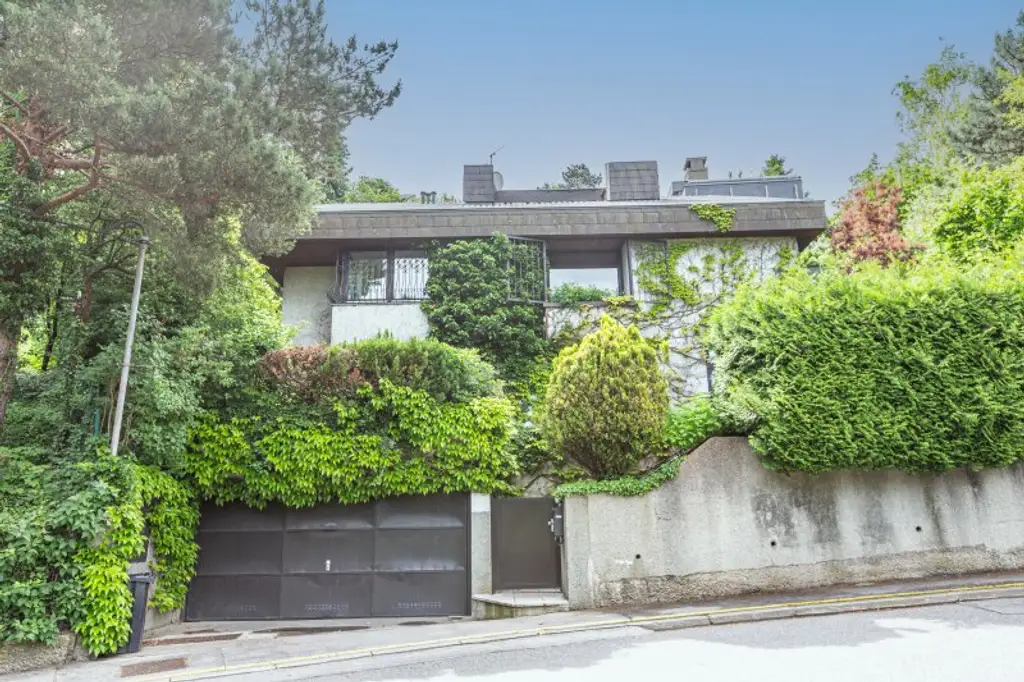 Architektenhaus mit Fernsicht in traumhafter Waldrandlage
