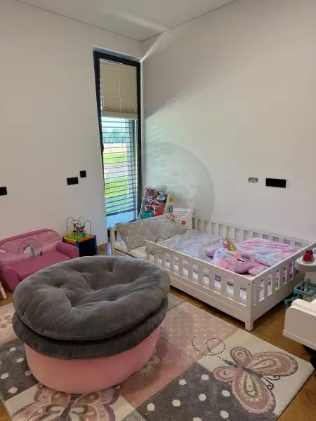 Traumhafter Erstbezug: Moderner Bungalow mit ca 200m² in Breitwiesen für 699.000 €!