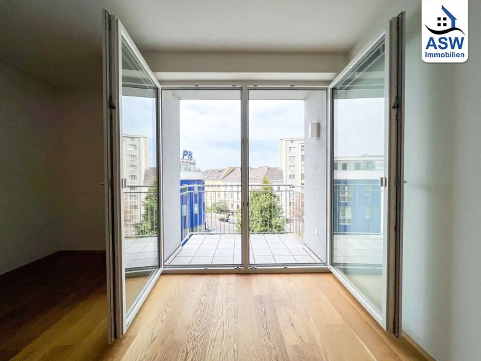 Perfekt aufgeteilte 2-Zimmerwohnung mit schöner Küche, Balkon und Loggia