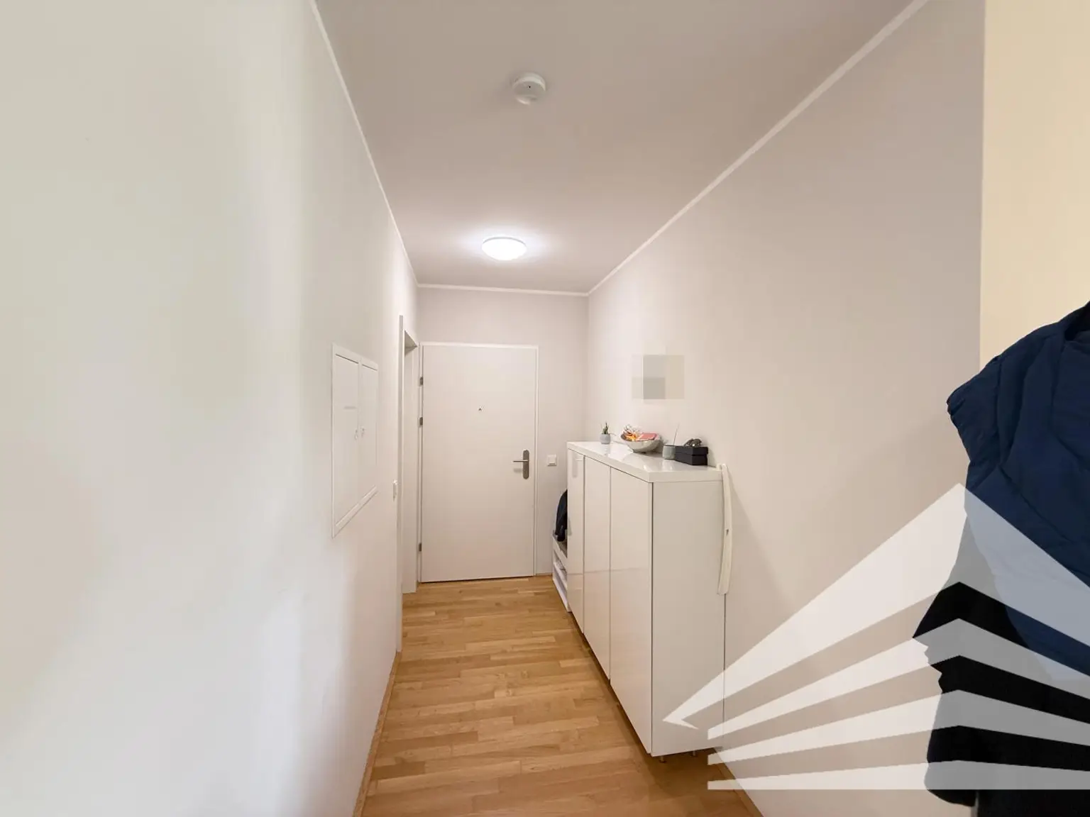 Moderne 3 Zimmerwohnung mit 177 m² Eigengarten in Linz/Pichling!