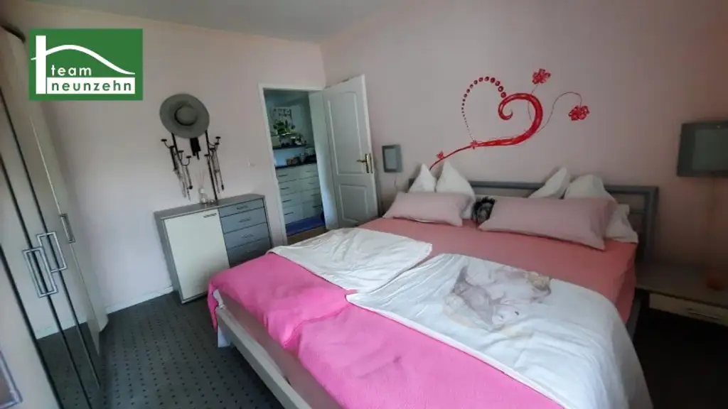Traumhaftes Haus in Trausdorf-Feriensiedlung I: 3 Zimmer, überdachte Terrasse, Pool & Stellplätze für nur 239.000 €!