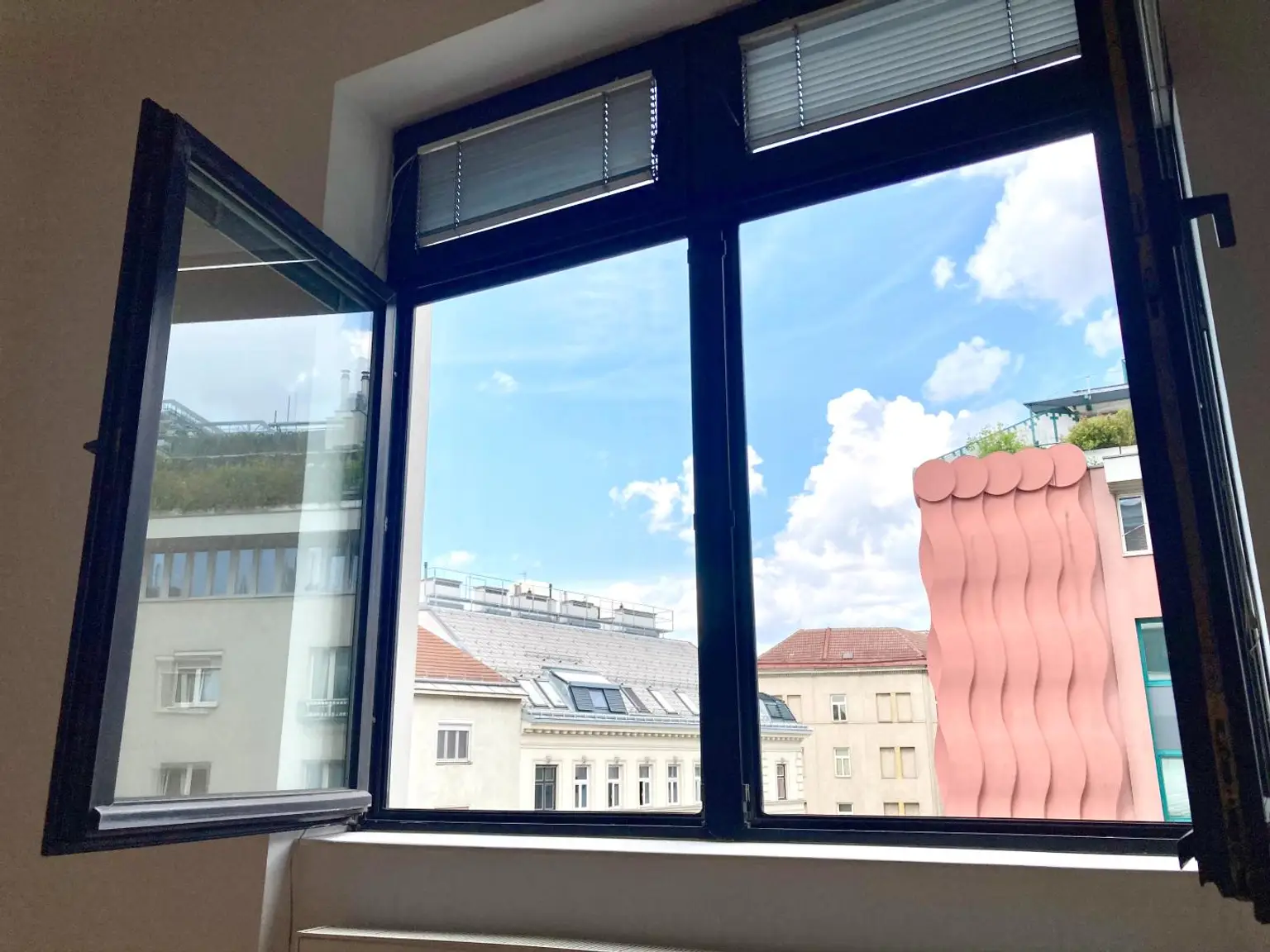Charmante 2-Zimmer-Wohnung mit separater Küche und Altbauflair