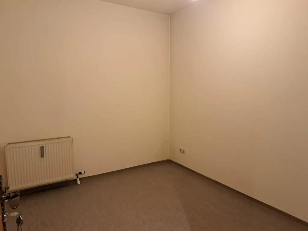 Souterrainwohnung in gepflegter Wohnanlage
