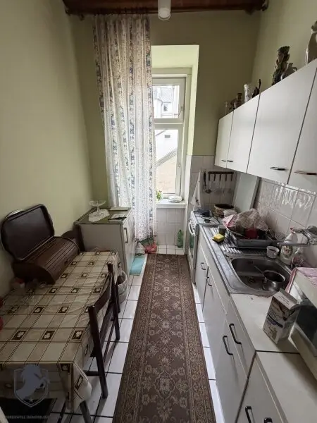 Charmante 1-Zimmer-Altbauwohnung mit separater Küche