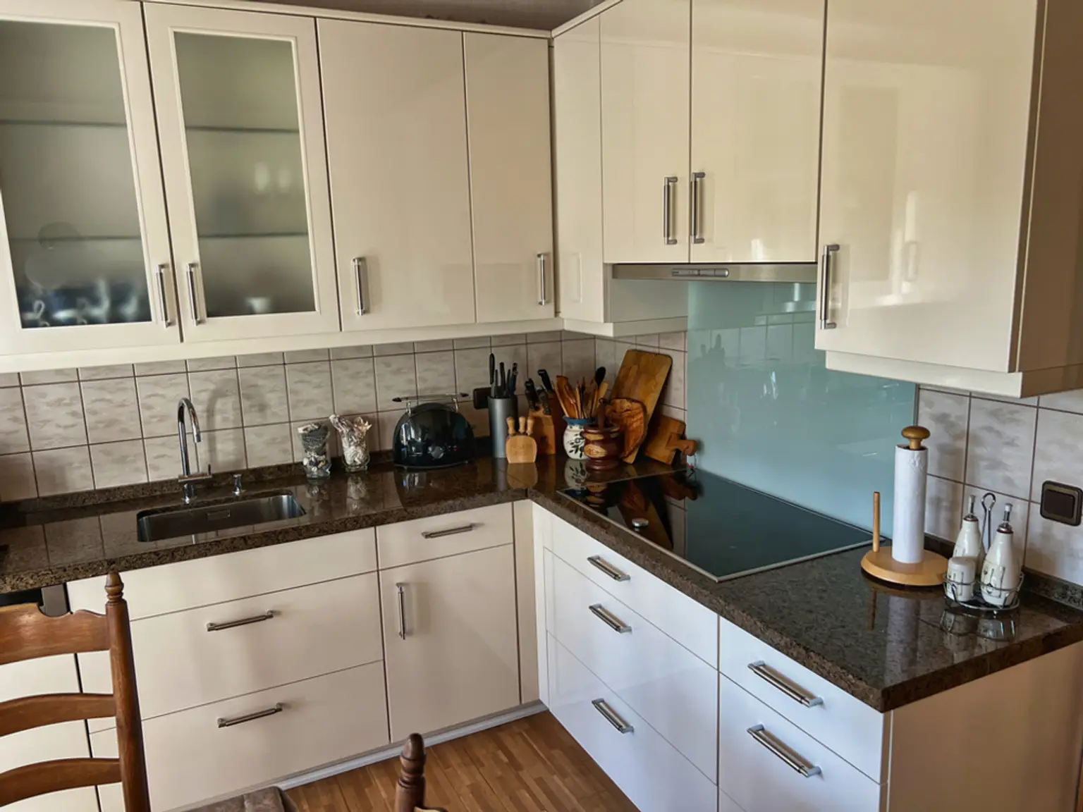 TOP-gepflegt & laufend renoviert! Bungalow mit schöner Gartenanlage!