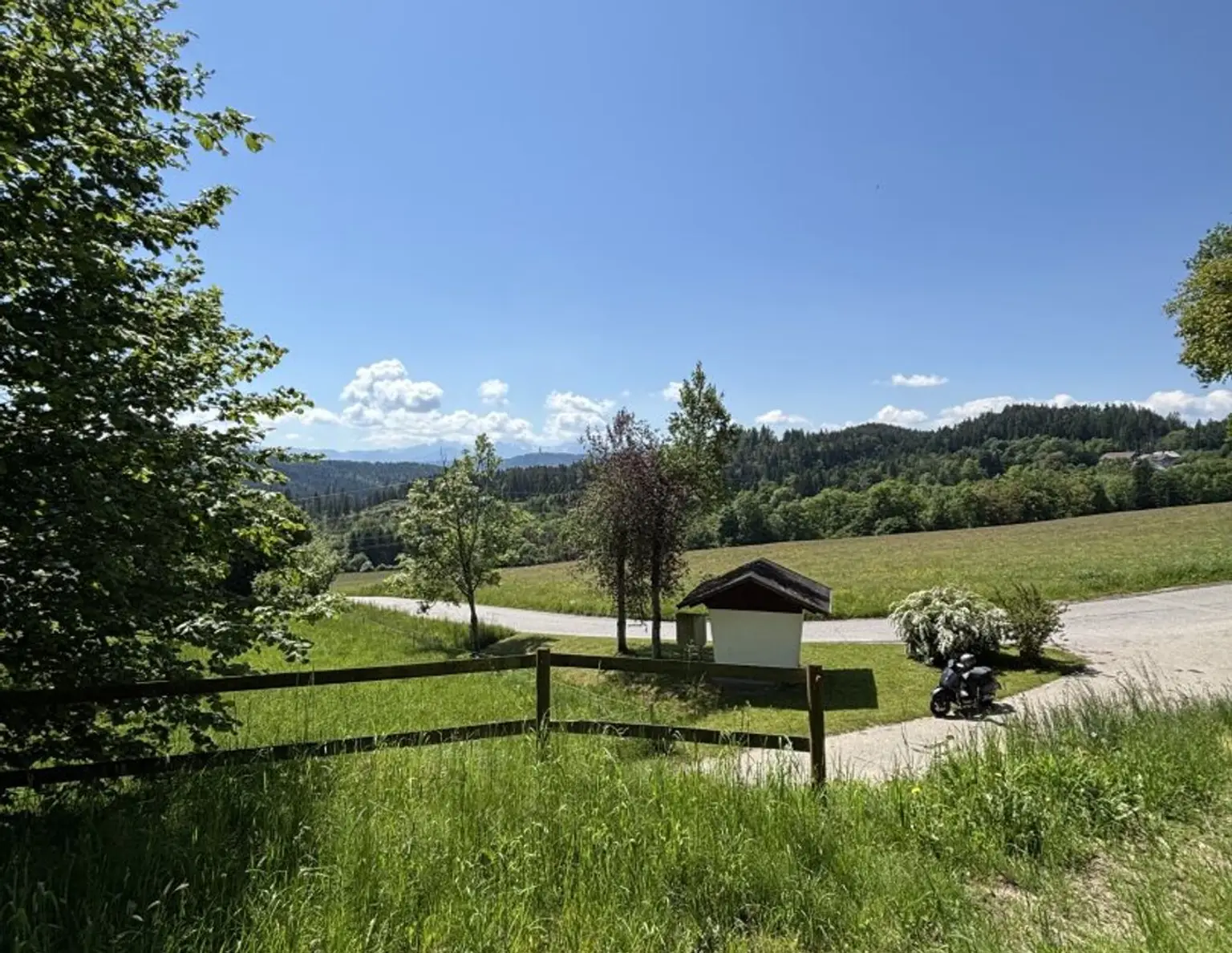 Traumhaftes Grundstück mit Blick in die Karawanken