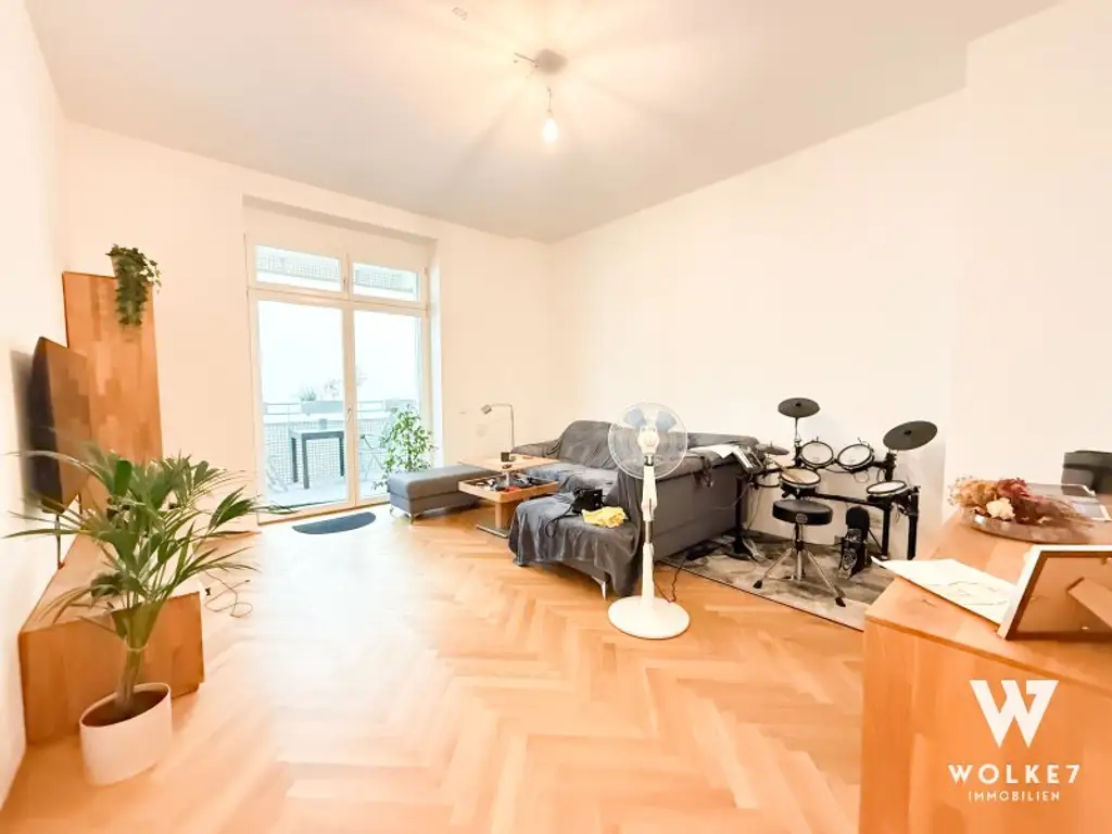 Klassischer Altbau trifft modernen Luxus – Helle kernsanierte 2-Zimmer-Wohnung mit Balkon & Tiefgarage in bester Lage von Margareten