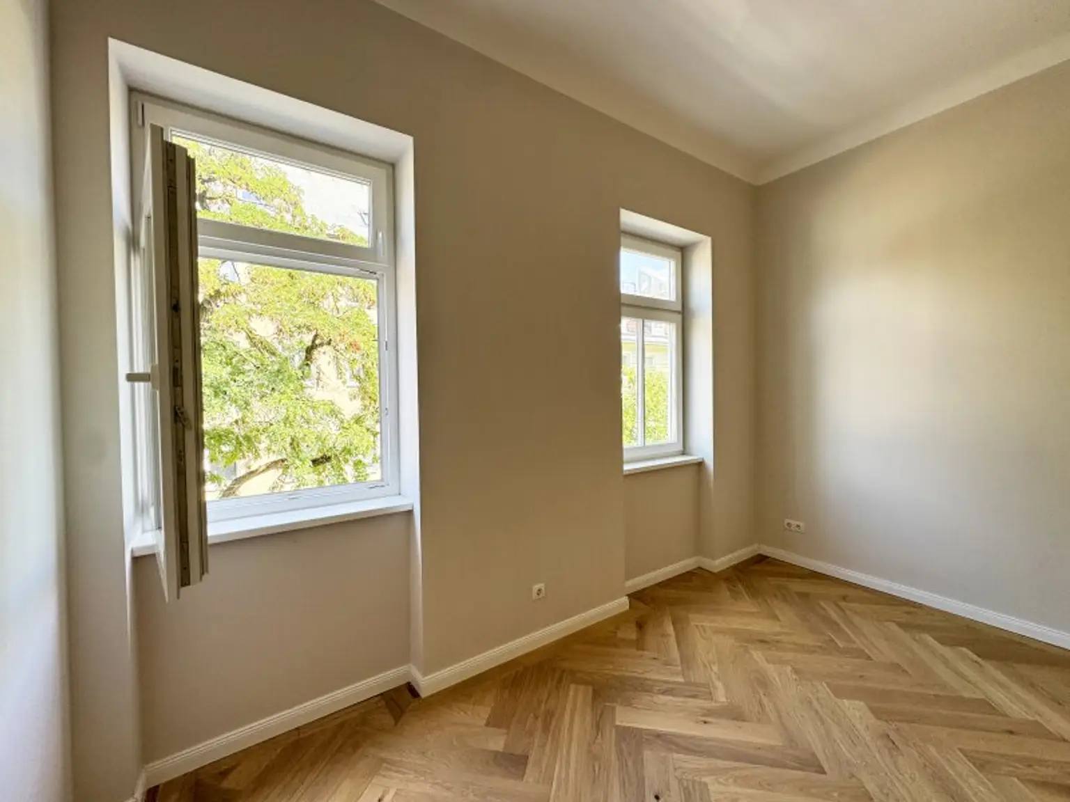 Eleganter Altbau zum Erstbezug direkt bei der U4 Ober St. Veit