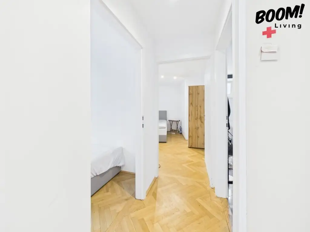 Familienfreundliche Dachgeschoss Wohnung mit 3-Zimmer und Terrasse mit perfekter Verkehrsanbindung – Wunderschöner Ausblick