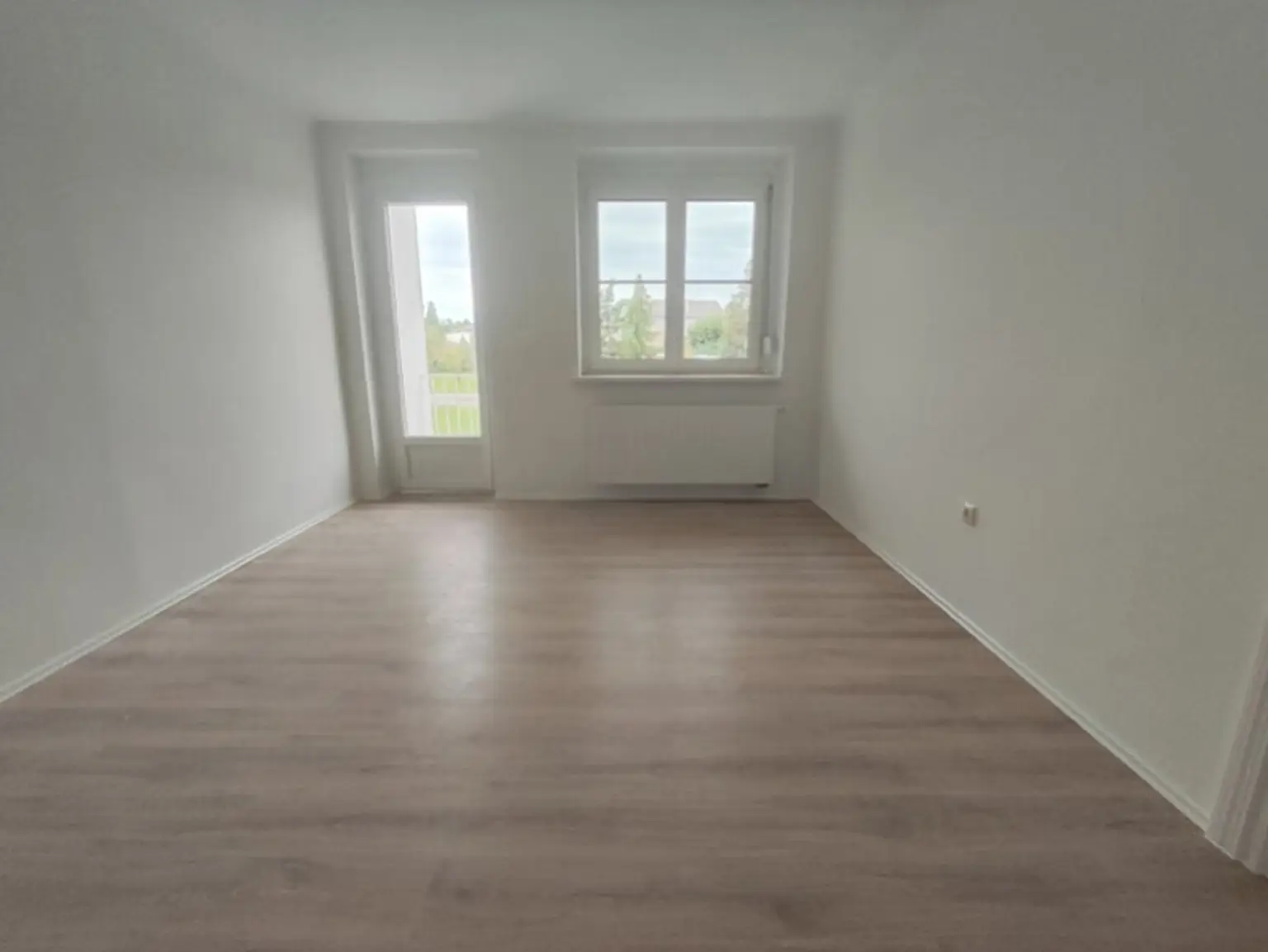 Frisch renovierte Eigentumswohnung mit 2 Balkonen in Siegendorf – Ihr neues Zuhause!