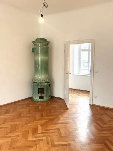 Schlafzimmer mit Kachelofen