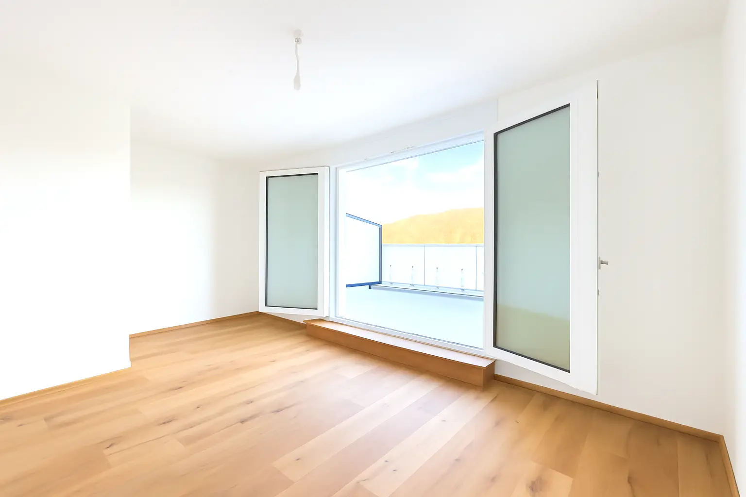 Schlafzimmr 1 mit Zugang Terrasse