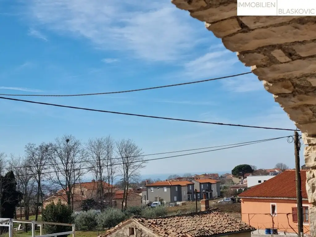 Steinhaus mit drei separaten Wohneinheiten und wunderbarem Meerblick - Kastelir-Labinci