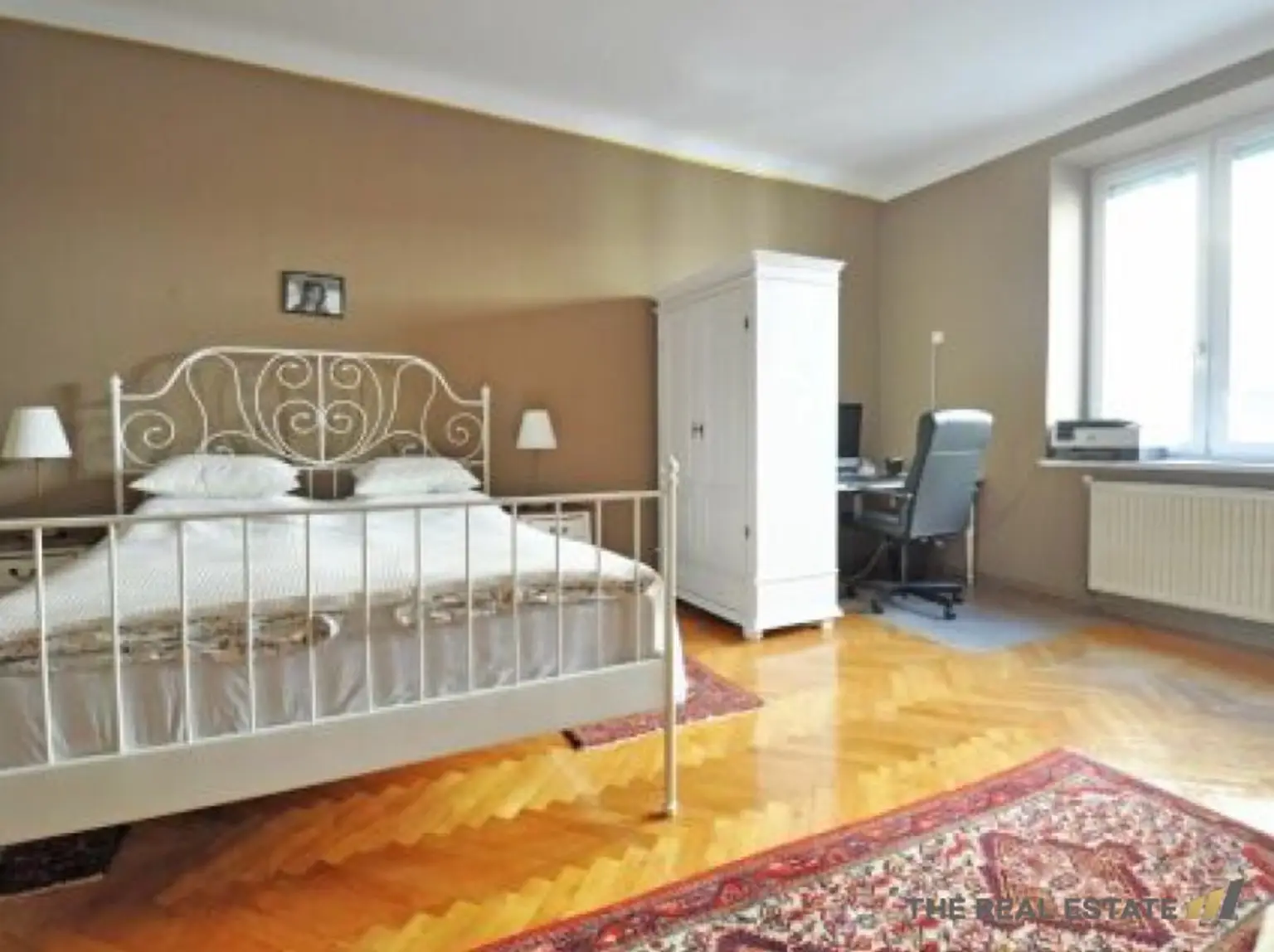 Helle 4 Zimmer Wohnung, möbliert, U1, Südtiroler Platz, Provisionsfrei