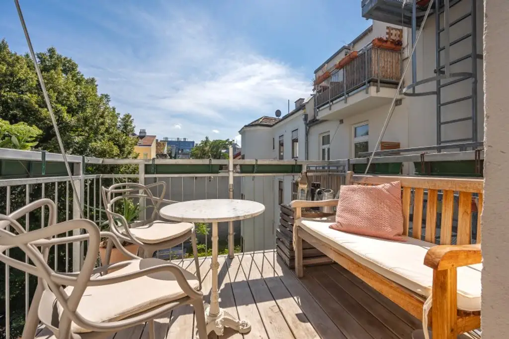 ++NEU++ Fantastische 3-Zimmerwohnung, mit Balkon, viel Licht und Charme!