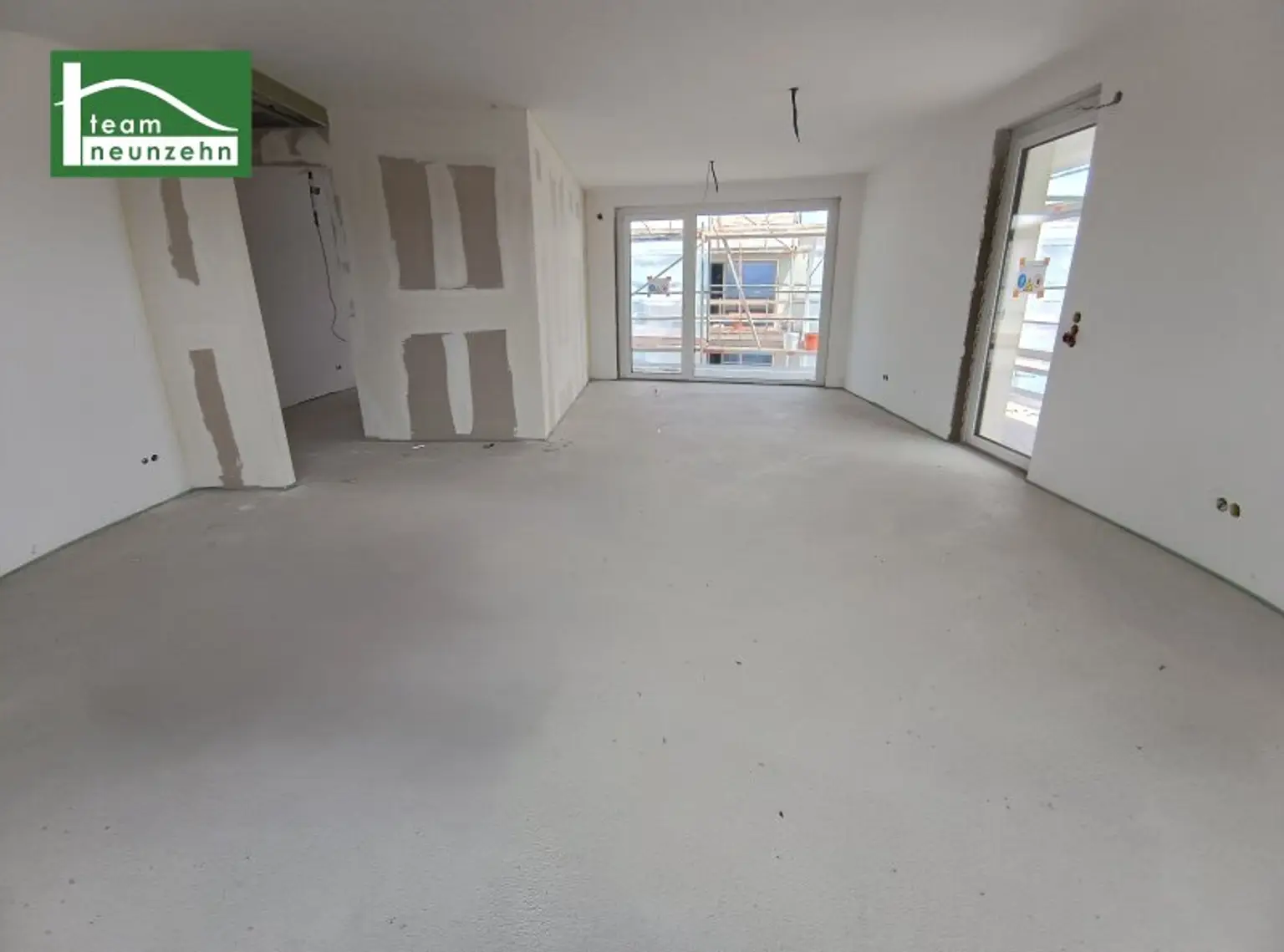 Privatsphäre und viel Platz! 4-Zimmer-Wohnuntraum mit 2 Bädern und 2 großen Außenflächen! Klimaanlage und Sonnenschutz inklusive! FLORIANI – Quartier am Tullnerfeld