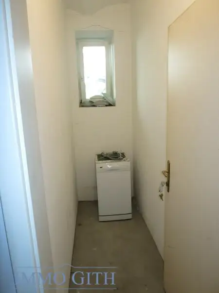 PROVISIONSFREI: PENTHOUSE MIT TERRASSE, LIFT UND KLIMA-ANLAGE IN HIETZINGER VILLA!